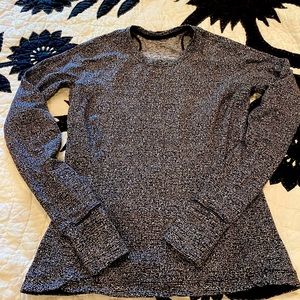 Lululemon stretchy long sleeve top